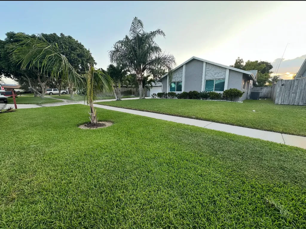 605 Toxaway Drive West Palm Beach FL 33413