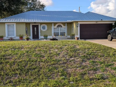 531 SW Bradshaw Circle Port St Lucie FL 34953