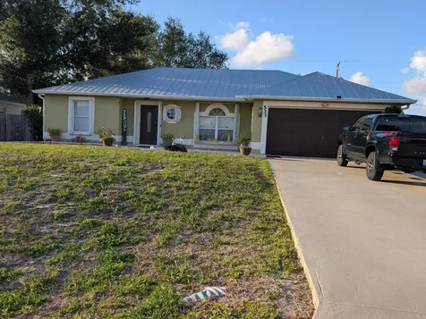 531 SW Bradshaw Circle Port St Lucie FL 34953