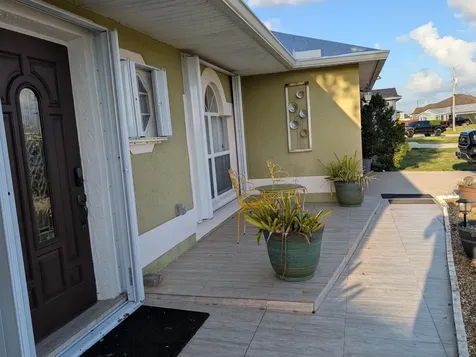 531 SW Bradshaw Circle Port St Lucie FL 34953