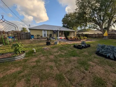 531 SW Bradshaw Circle Port St Lucie FL 34953