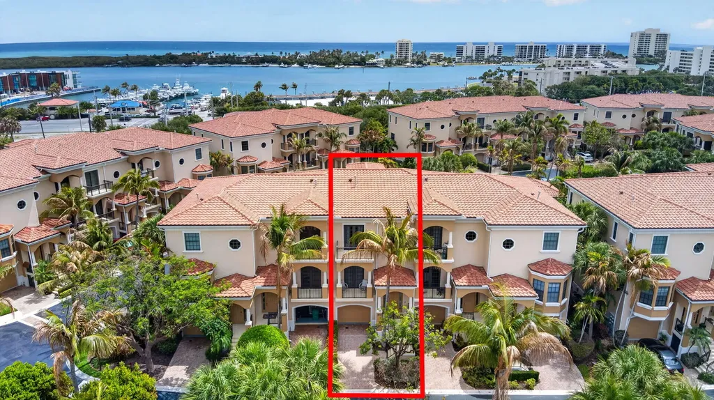803 Del Sol Circle Tequesta FL 33469