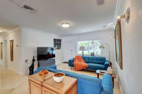251 NE 2nd Circle Boca Raton FL 33431