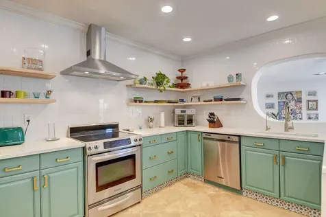 251 NE 2nd Circle Boca Raton FL 33431