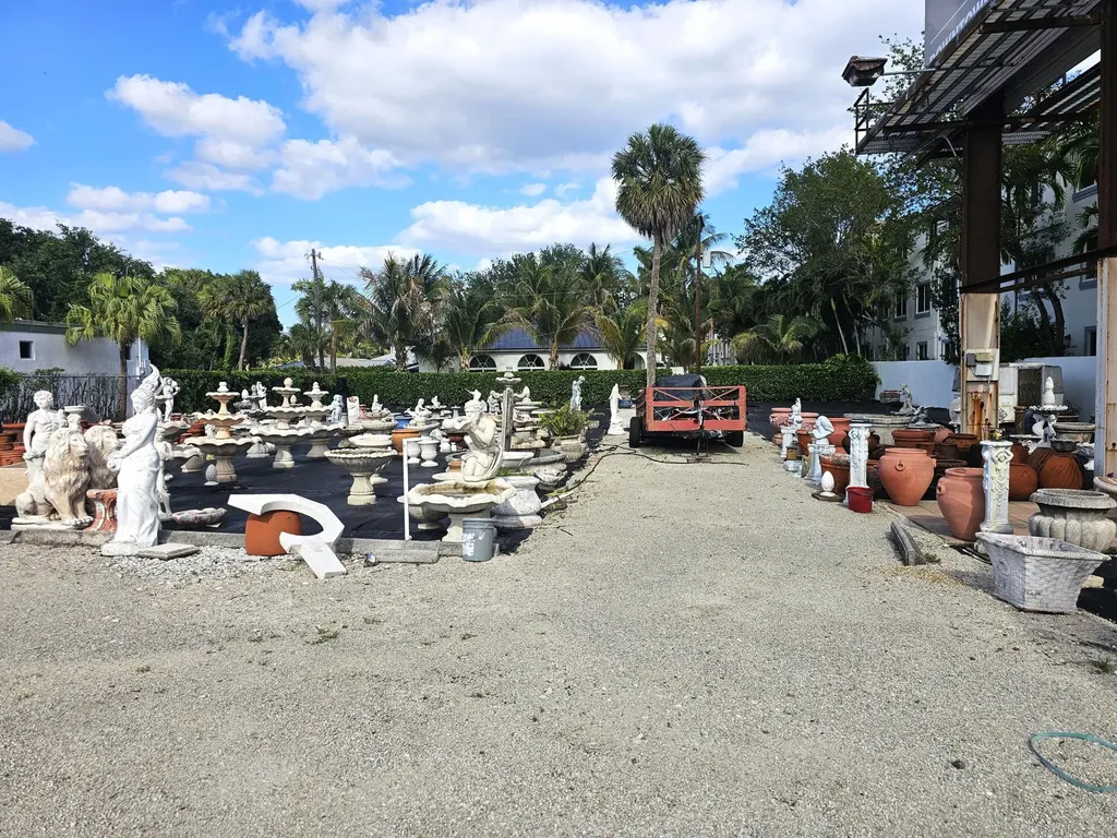 3675 N Federal Highway Boynton Beach FL 33435