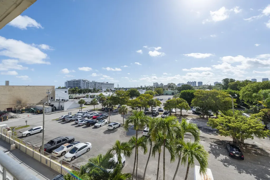 900 NE 18th Avenue Fort Lauderdale FL 33304