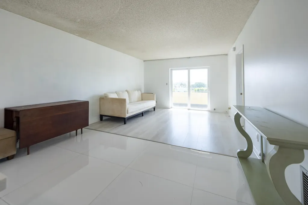 900 NE 18th Avenue Fort Lauderdale FL 33304