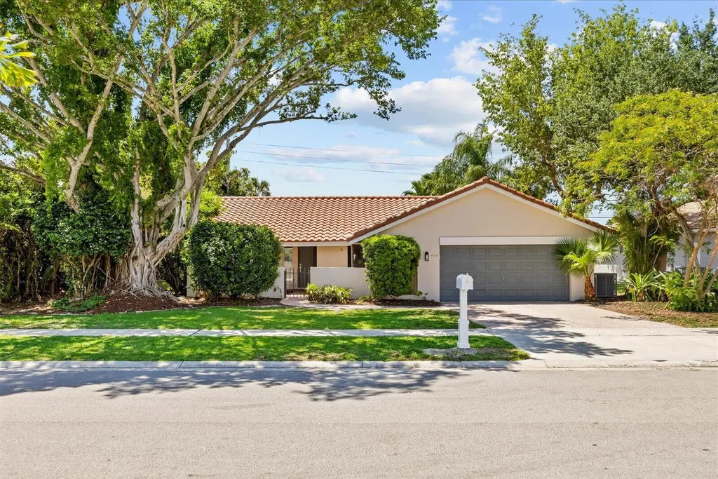 21143 N Escondido Way Way N Boca Raton FL 33433