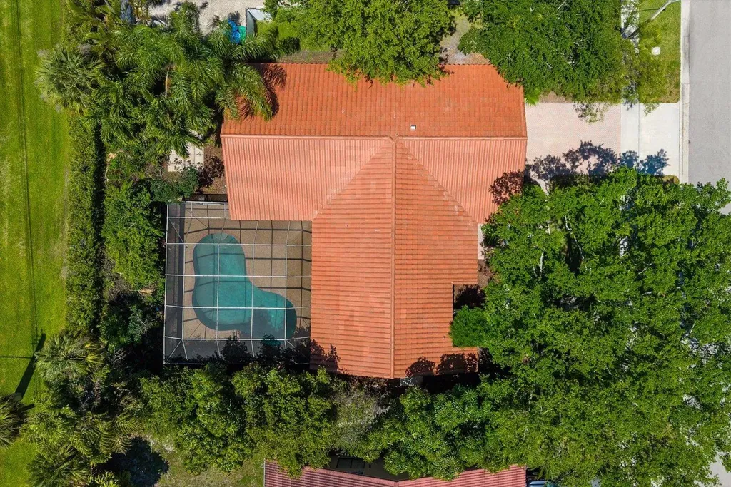 21143 N Escondido Way Way N Boca Raton FL 33433