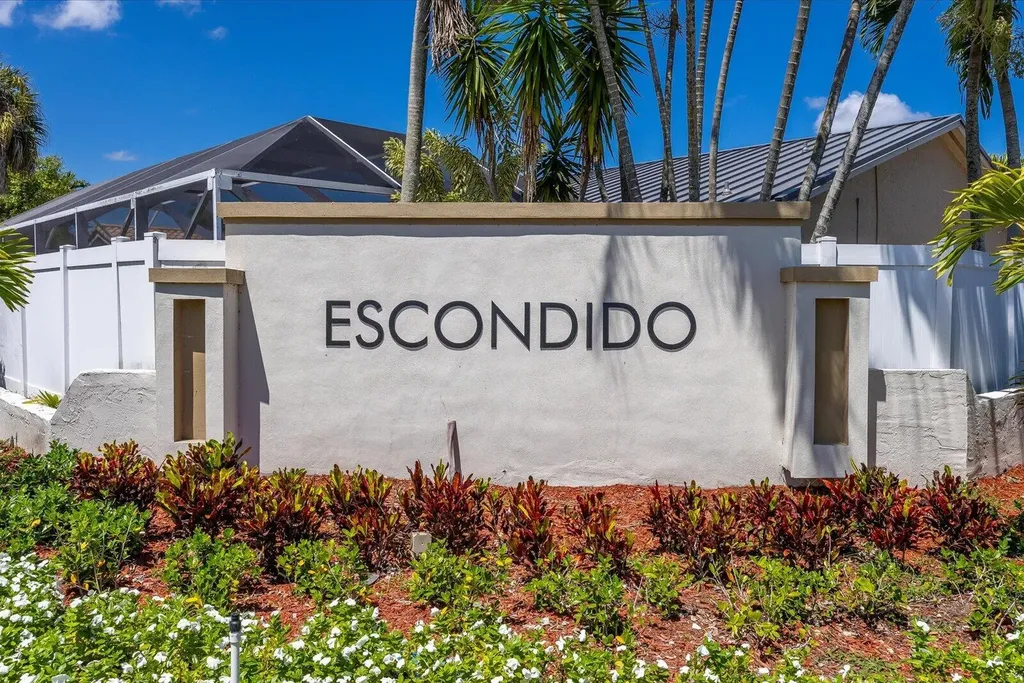 21143 N Escondido Way Way N Boca Raton FL 33433