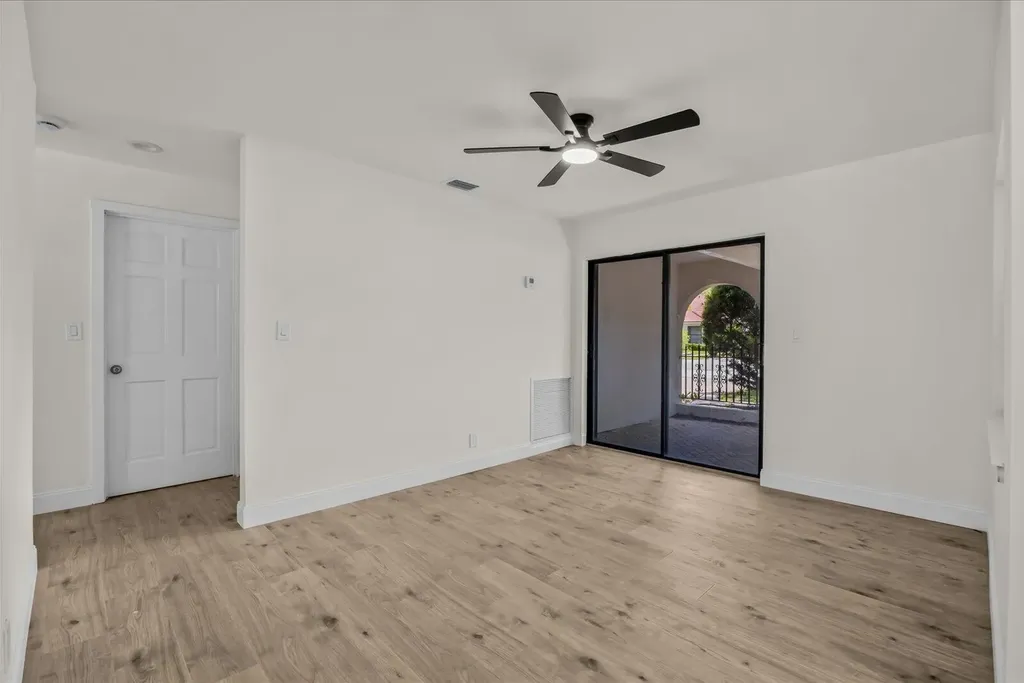 21143 N Escondido Way Way N Boca Raton FL 33433