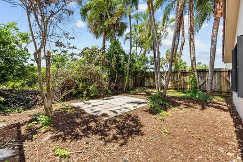 21143 N Escondido Way Way N Boca Raton FL 33433