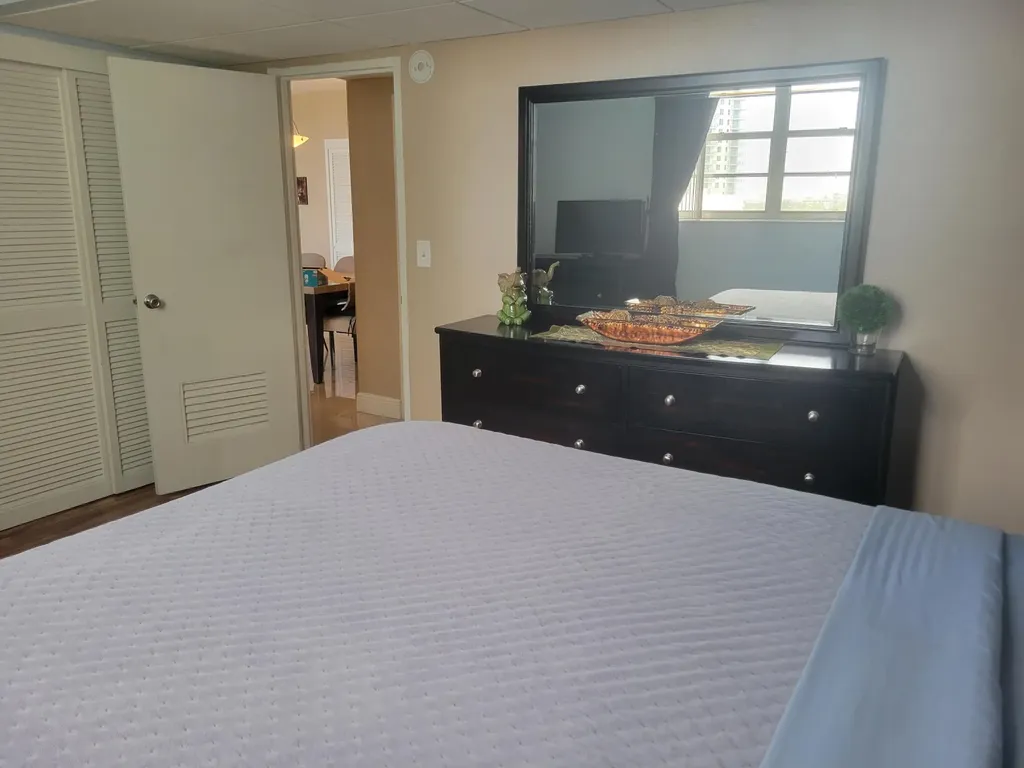 3901 S Ocean Drive Hollywood FL 33019