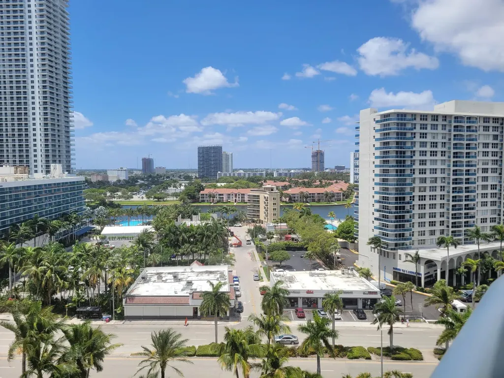3901 S Ocean Drive Hollywood FL 33019