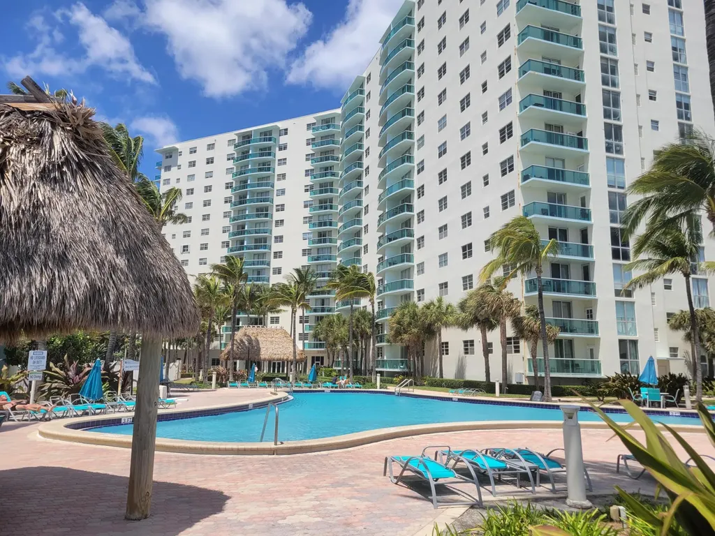 3901 S Ocean Drive Hollywood FL 33019