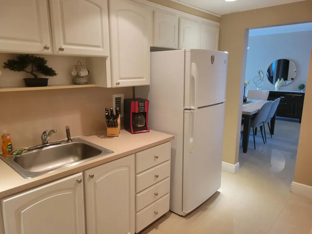 3901 S Ocean Drive Hollywood FL 33019