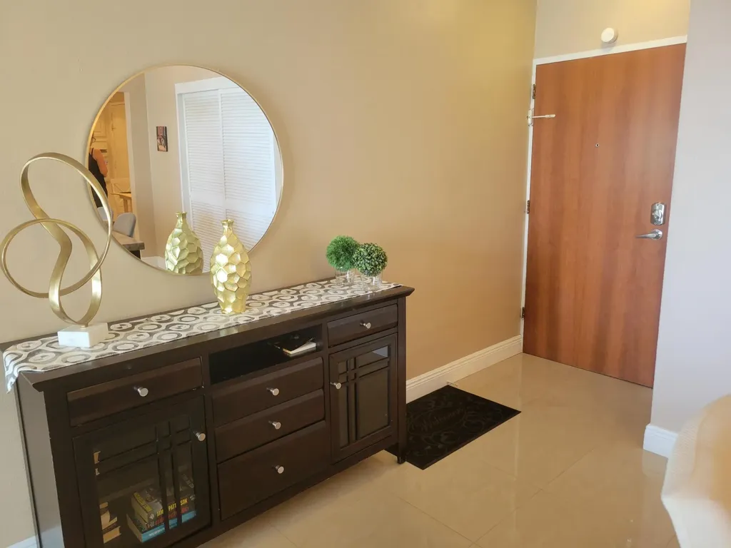 3901 S Ocean Drive Hollywood FL 33019