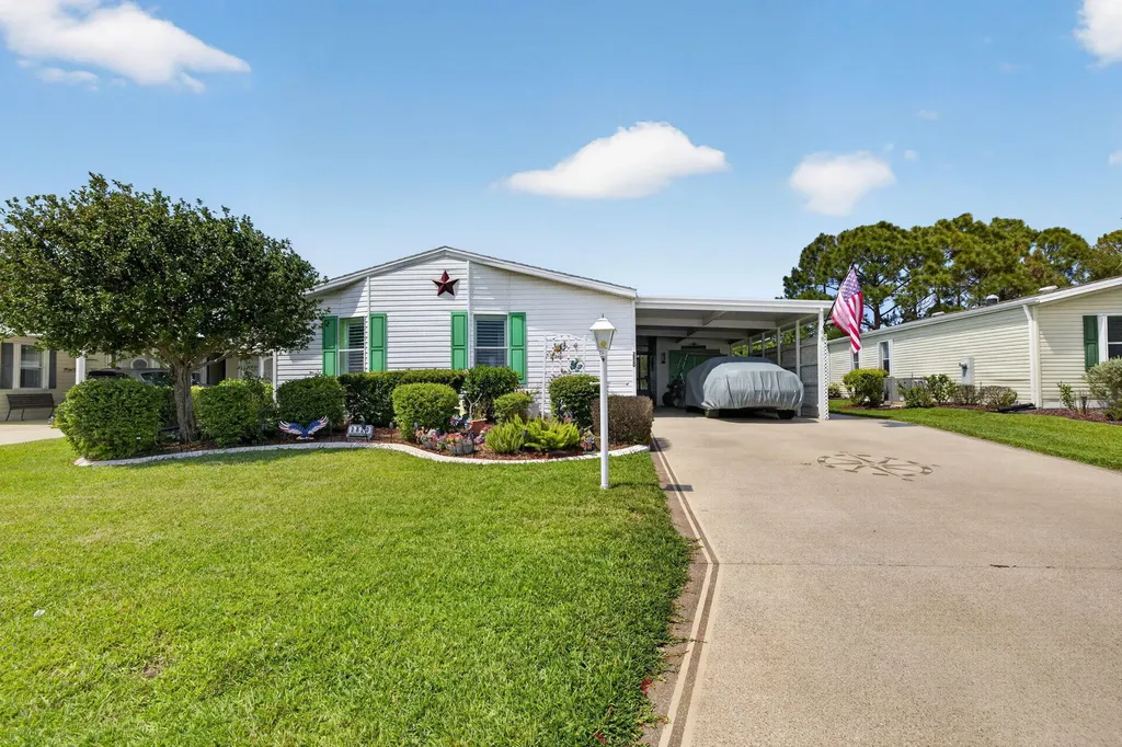 2820 Eagle's Nest Way Port St Lucie FL 34952