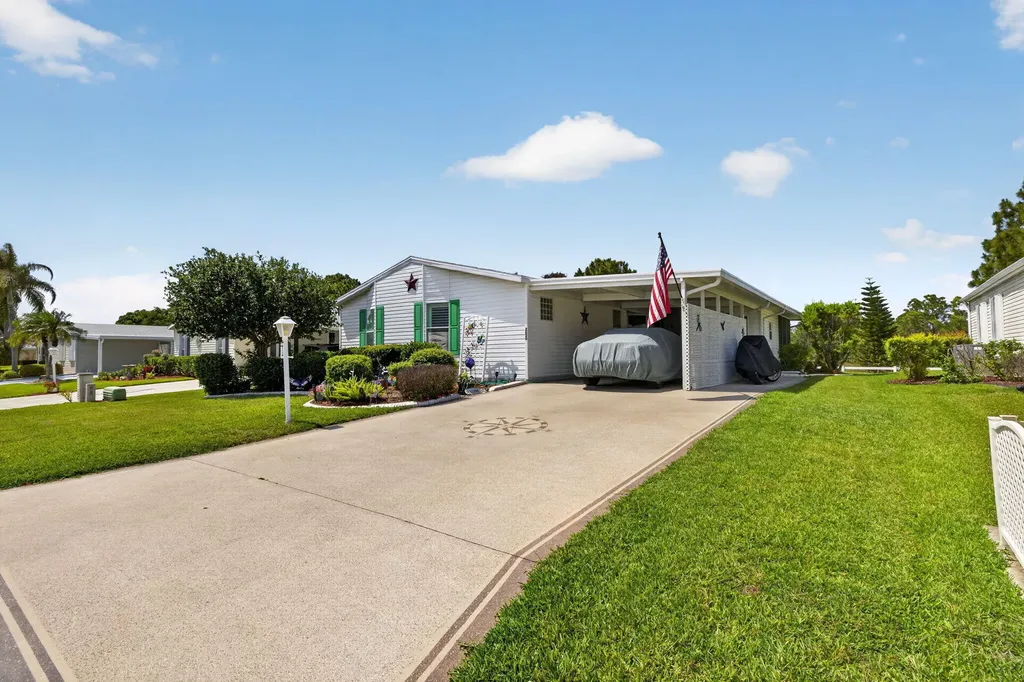 2820 Eagle's Nest Way Port St Lucie FL 34952
