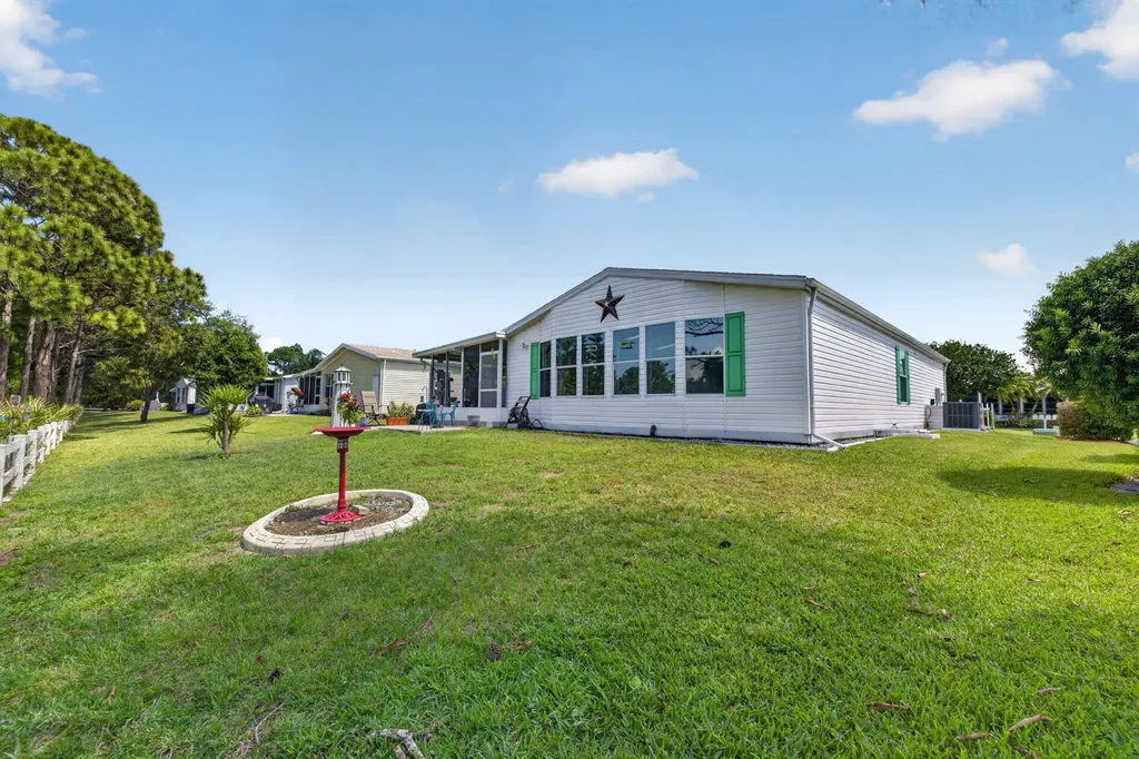 2820 Eagle's Nest Way Port St Lucie FL 34952