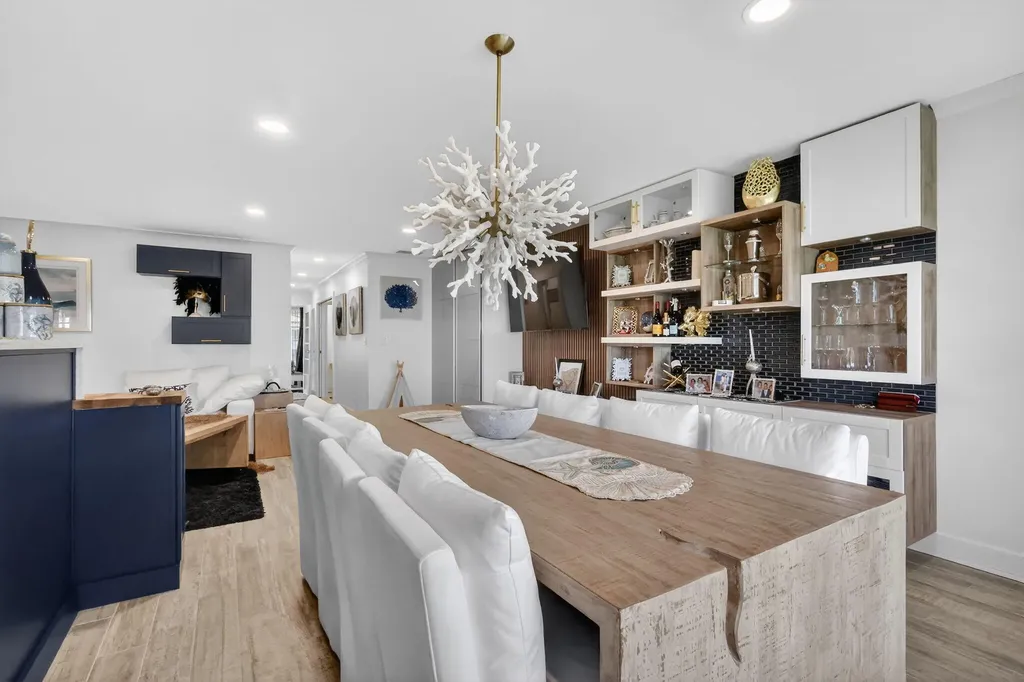 212 High Point Terrace Delray Beach FL 33445