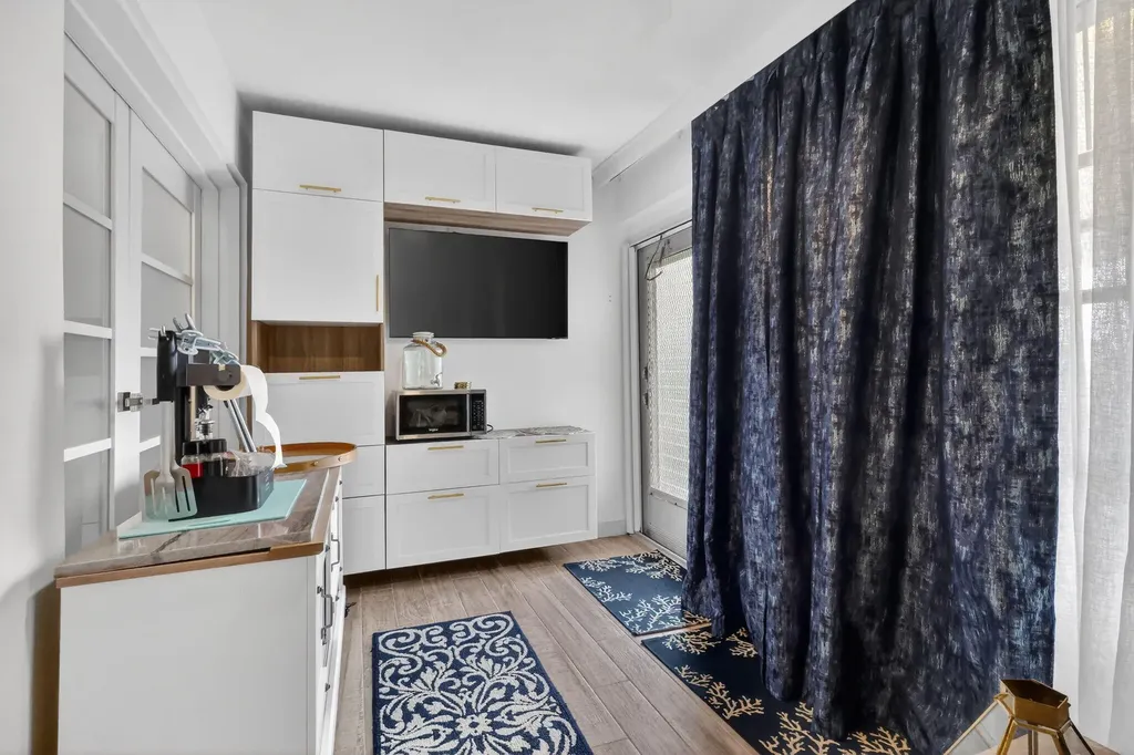 212 High Point Terrace Delray Beach FL 33445