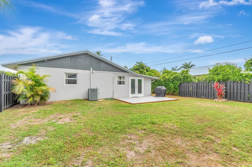 9212 Fountain Road Lake Worth FL 33467