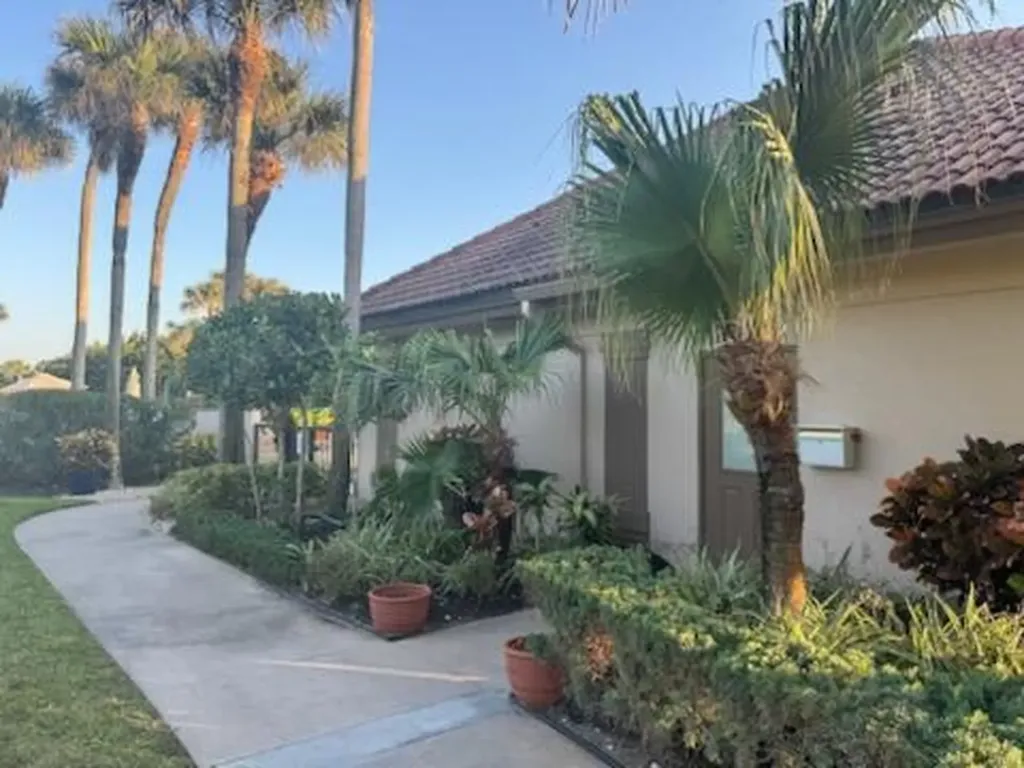 401 Ocean Bluffs Boulevard Jupiter FL 33477