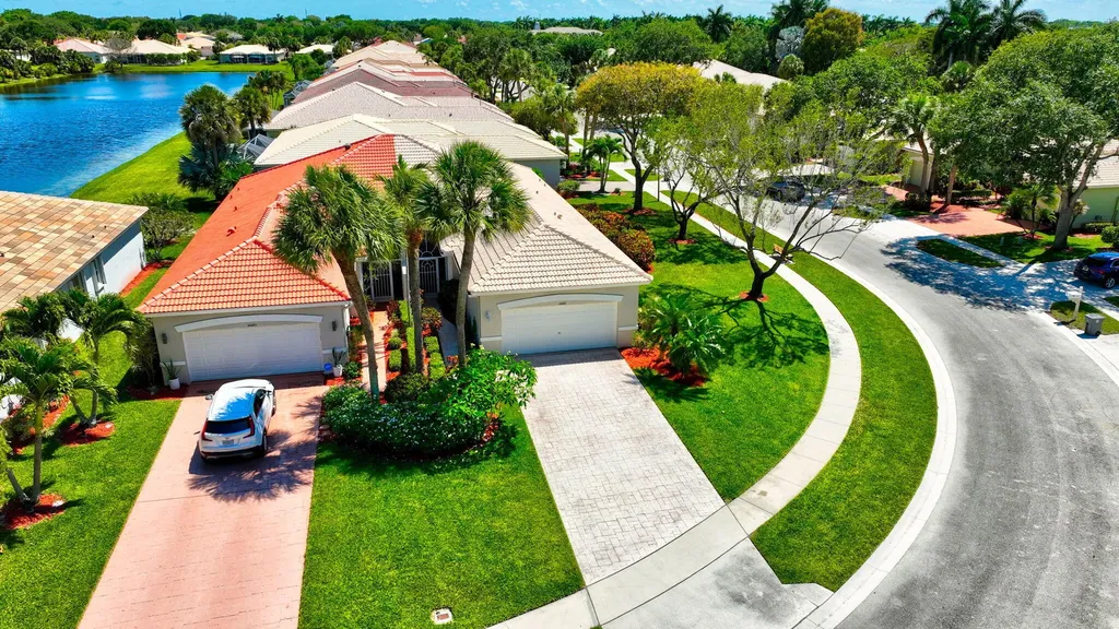 10641 Royal Caribbean Circle Boynton Beach FL 33437