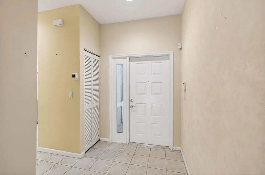 10641 Royal Caribbean Circle Boynton Beach FL 33437