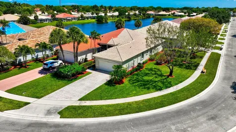 10641 Royal Caribbean Circle Boynton Beach FL 33437