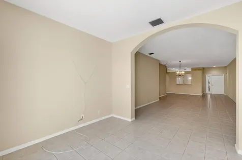 10641 Royal Caribbean Circle Boynton Beach FL 33437
