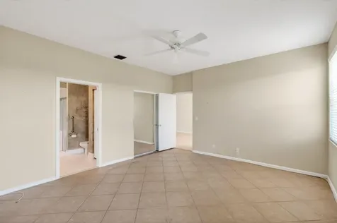 10641 Royal Caribbean Circle Boynton Beach FL 33437