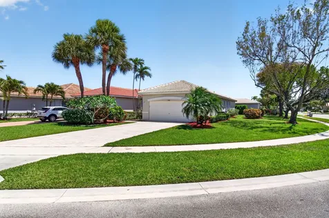 10641 Royal Caribbean Circle Boynton Beach FL 33437