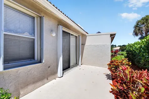 10641 Royal Caribbean Circle Boynton Beach FL 33437