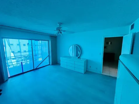 215 SE 3rd Avenue Hallandale Beach FL 33009