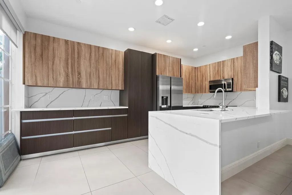 1123 NE 18th Avenue Fort Lauderdale FL 33304