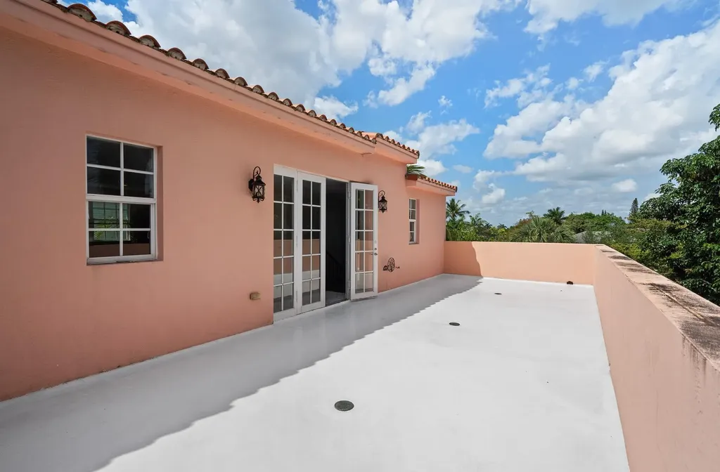 1123 NE 18th Avenue Fort Lauderdale FL 33304
