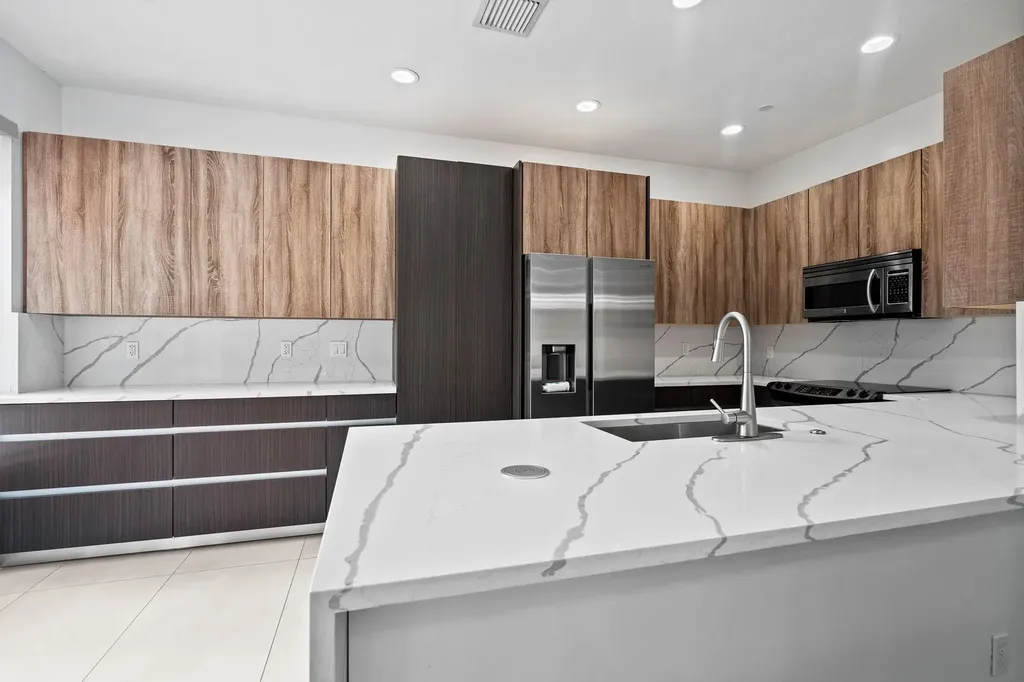 1123 NE 18th Avenue Fort Lauderdale FL 33304
