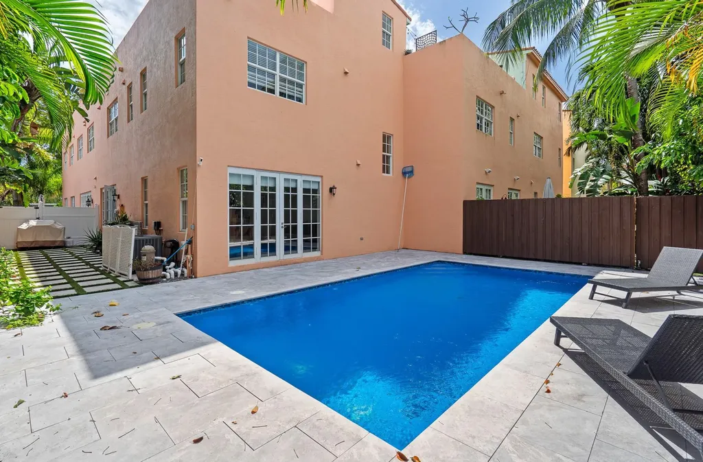 1123 NE 18th Avenue Fort Lauderdale FL 33304