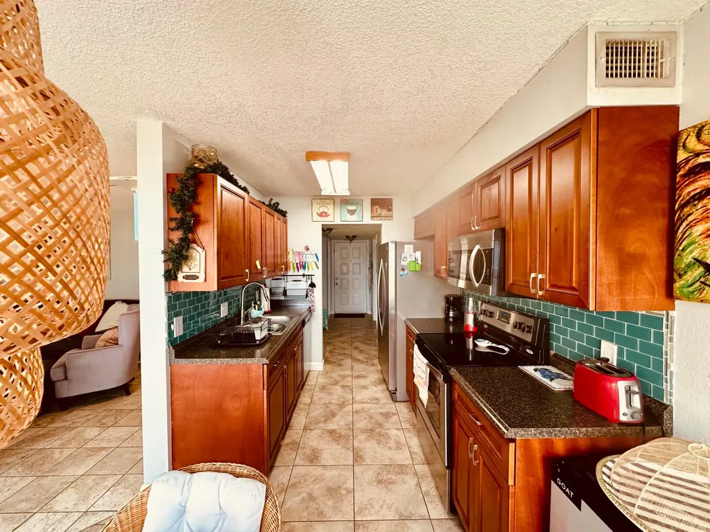 225 S Tropical Trail Merritt Island FL 32952