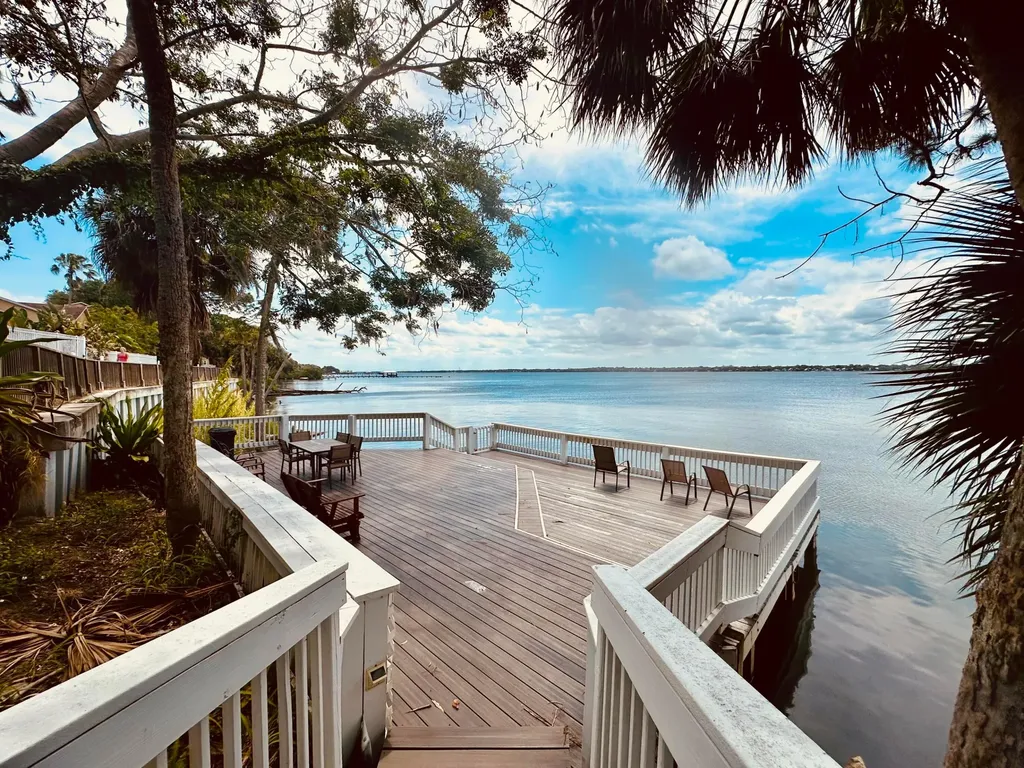 225 S Tropical Trail Merritt Island FL 32952