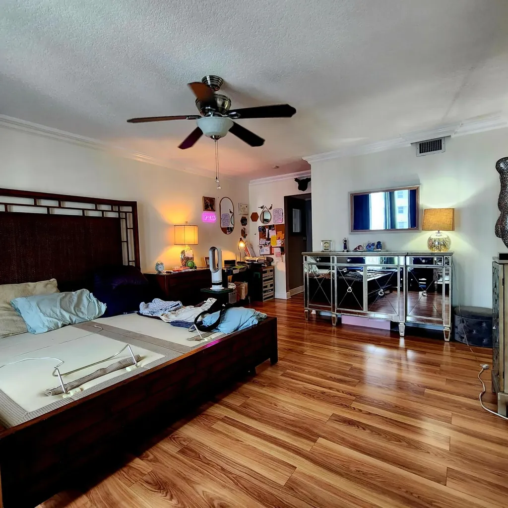 3100 NE 48th Street Fort Lauderdale FL 33308