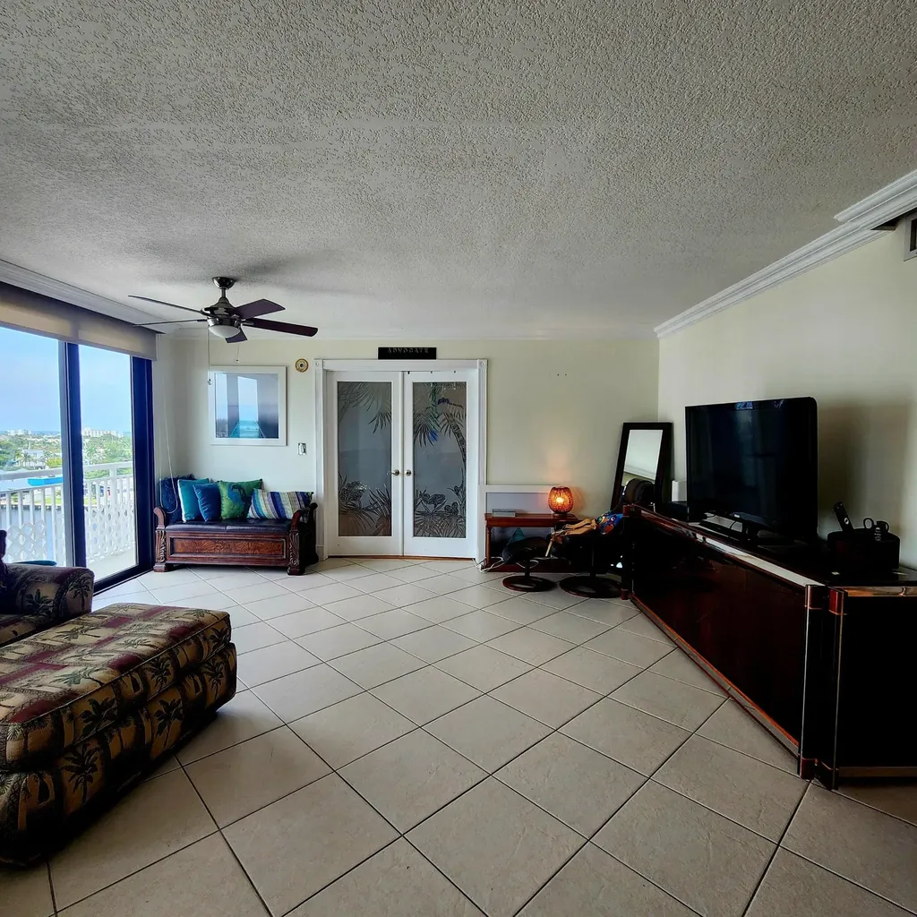 3100 NE 48th Street Fort Lauderdale FL 33308