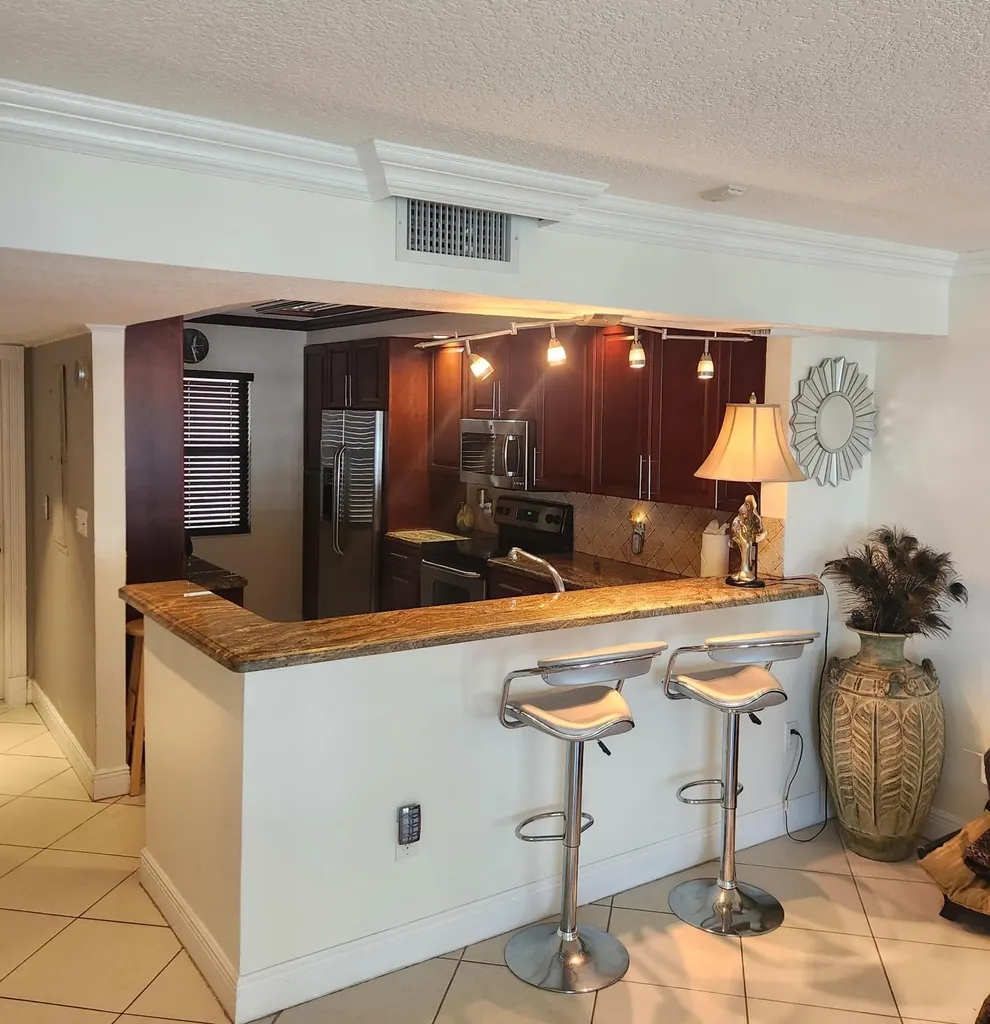 3100 NE 48th Street Fort Lauderdale FL 33308