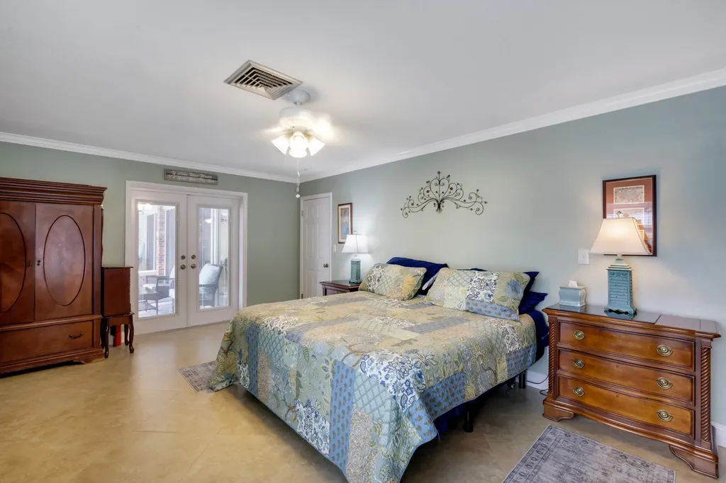 1920 SW 58th Avenue Plantation FL 33317