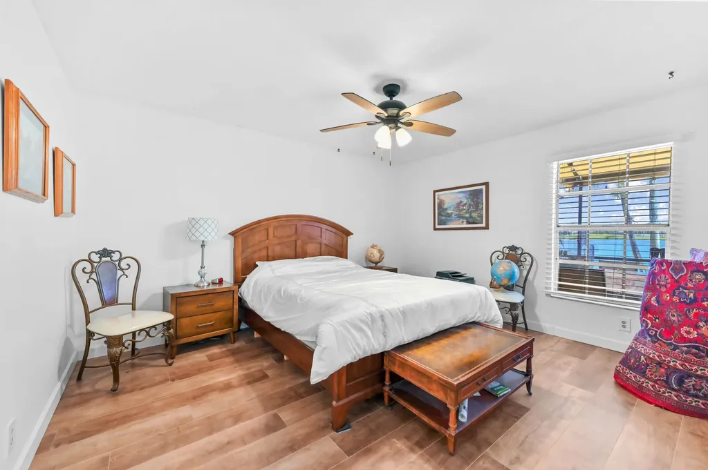 9244 Flynn Circle Boca Raton FL 33496