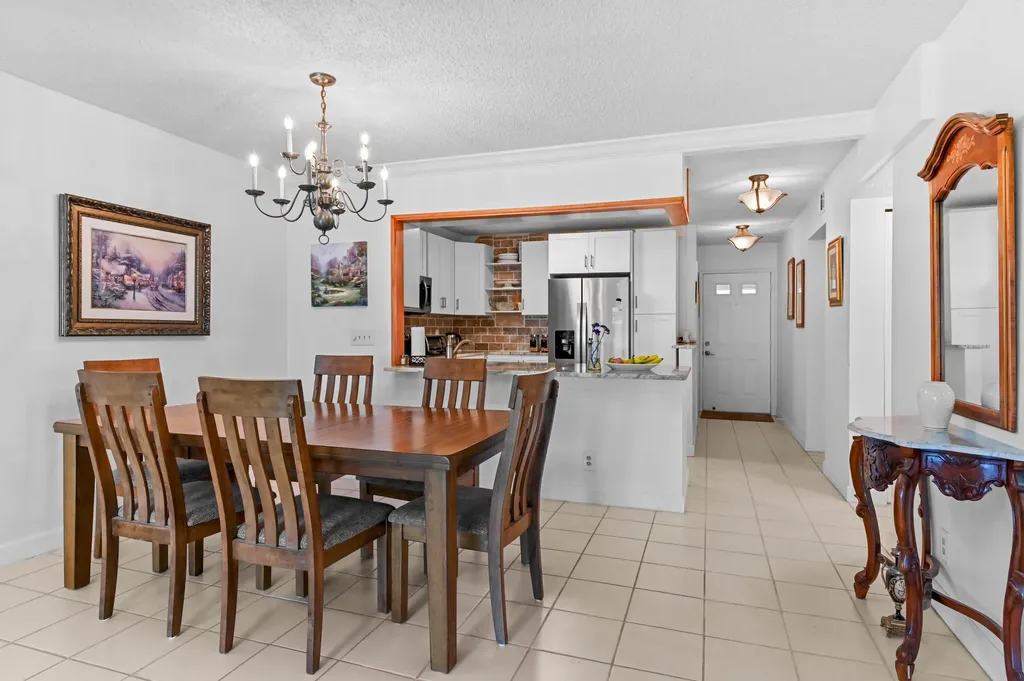 9244 Flynn Circle Boca Raton FL 33496
