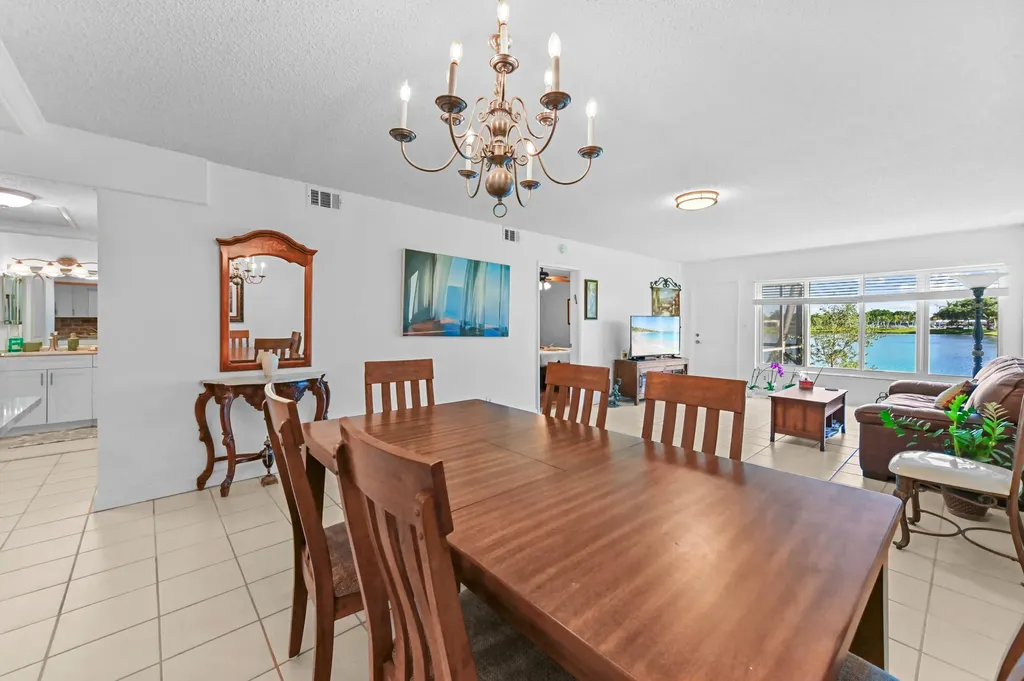 9244 Flynn Circle Boca Raton FL 33496