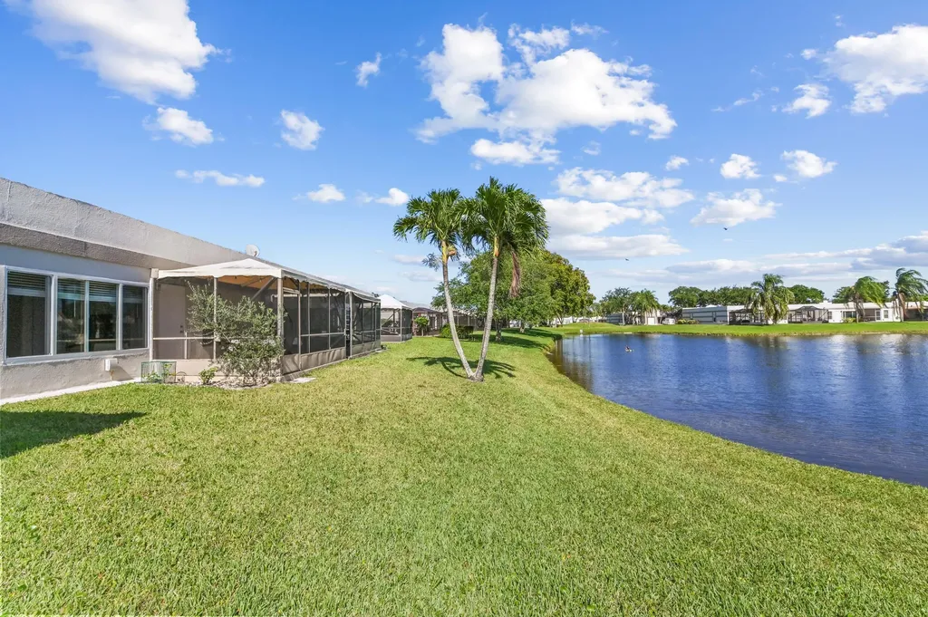 9244 Flynn Circle Boca Raton FL 33496